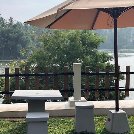 Lotus Villa Holiday Resort Матара Екстериор снимка