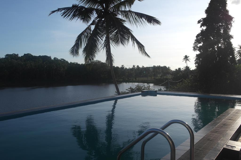 Lotus Villa Holiday Resort Матара Екстериор снимка